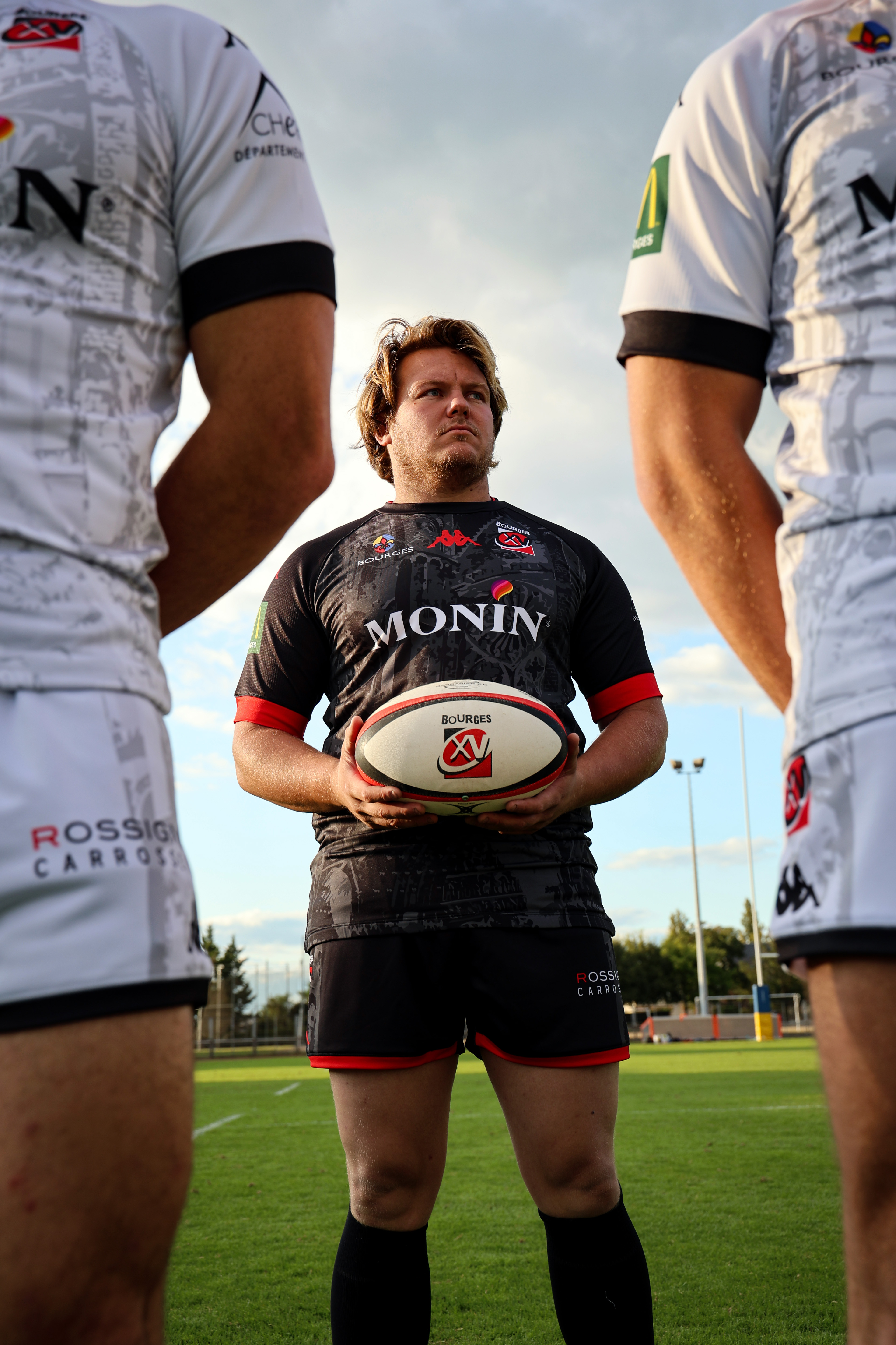 Le Bourges XV à un nouveau maillot !